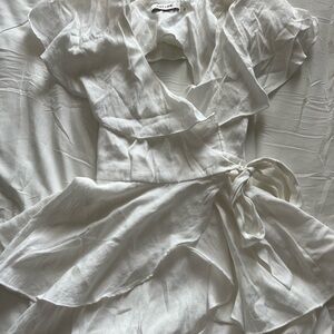 DO+BE white tie front romper